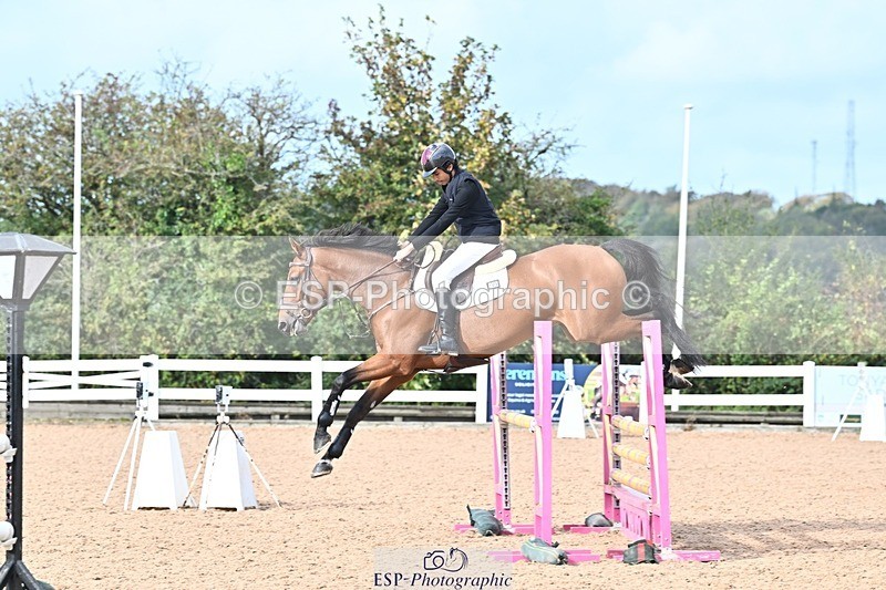 261014-111516-00173 - Cls 03 Snr Disco & 1.00m Open