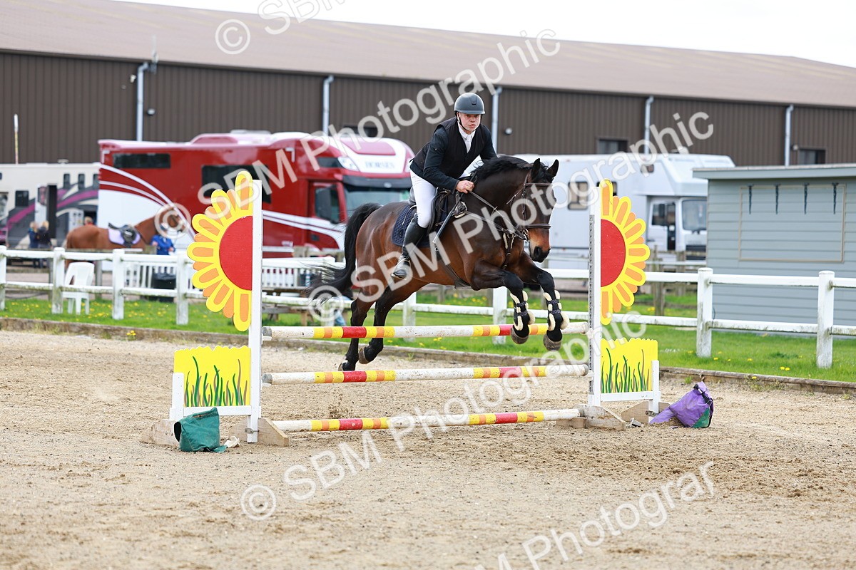 SBM_001949 - class 8 - Senior British Novice - 90cm