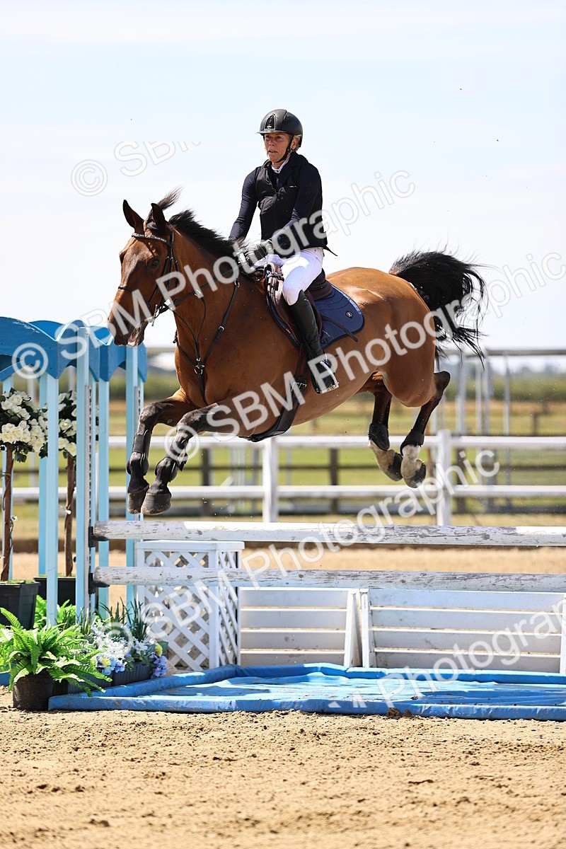 SBM_010194 - Class 9 - Senior Foxhunter - 1.20m Open
