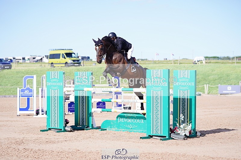 240803A-170612-09462 - Cls 33 National 1.40m Open