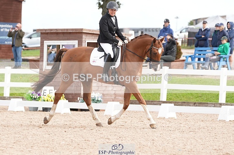 250906-112128-01603 - 007-Karen.DanceHevans.Sign.of.the.Times