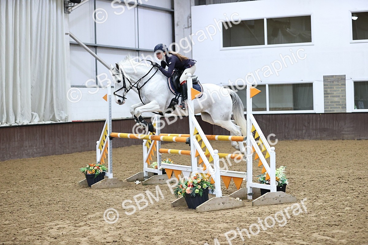 SBM_006099 - Class 16 - Senior Newcomers - 1.10m Open