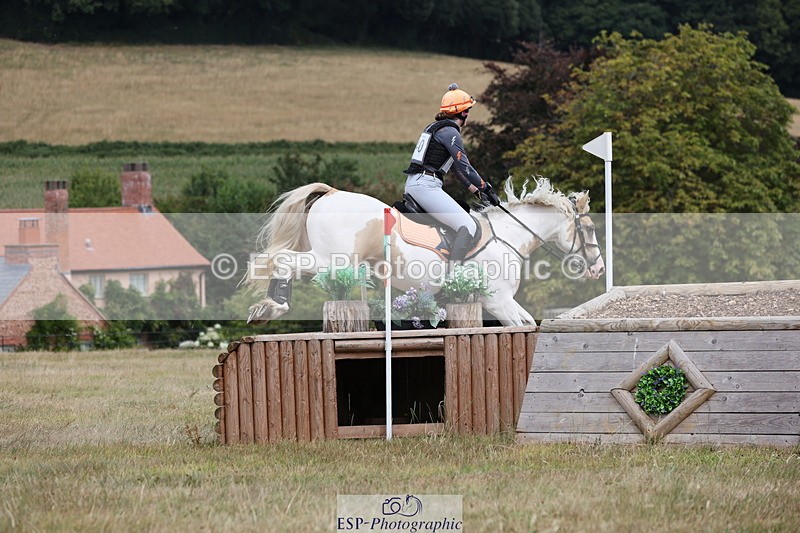 250802A-135641-04449 - C-140-Clare.Pascoe-MR.QUINN