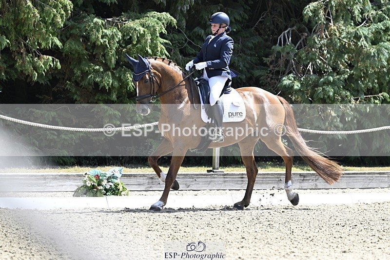 250810A-133334-06696 - 021-Caroline.HuntFancy.That.II
