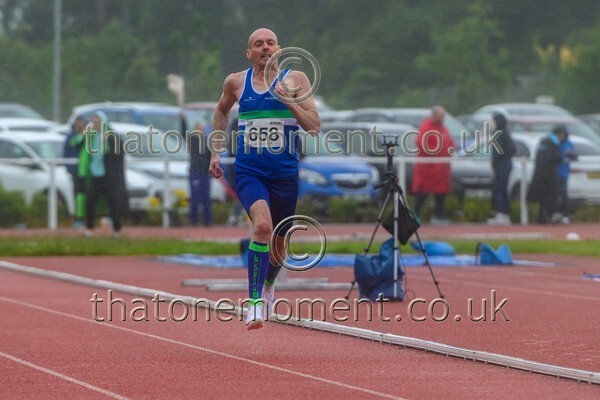 ComMast25-920910 - Track Male Set Two