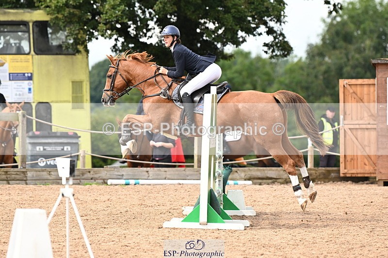 240908A-134059-04058 - Cls 15 U21 Intro 90cm-1.00m  Team Comp