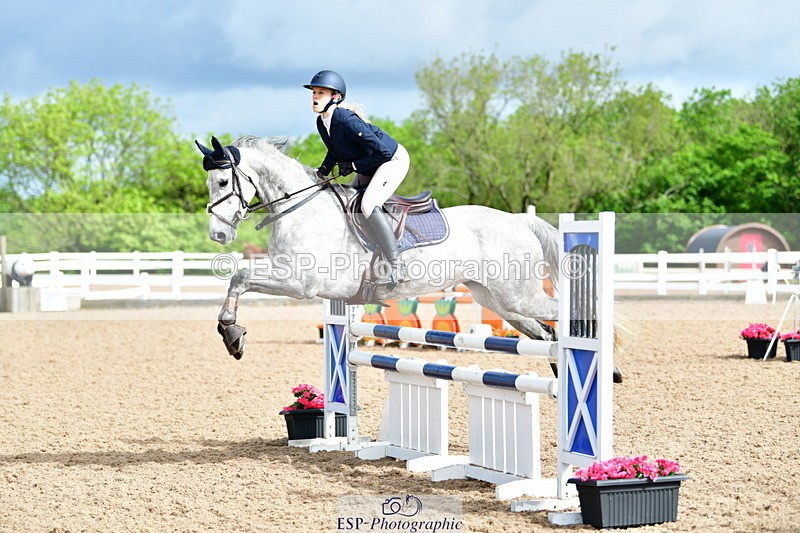 240526A-094209-07147 - Cls 32 British Novice and 90cm Open