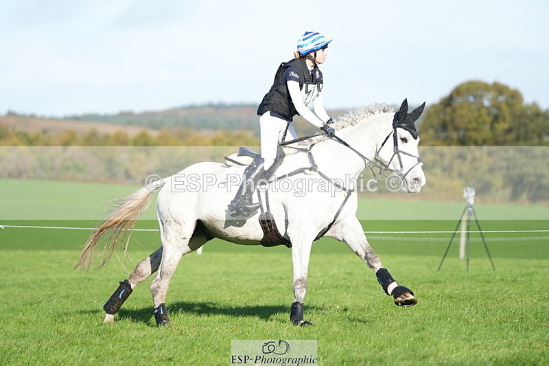 251024A-110547-07090 - A-011-Tara.Moore