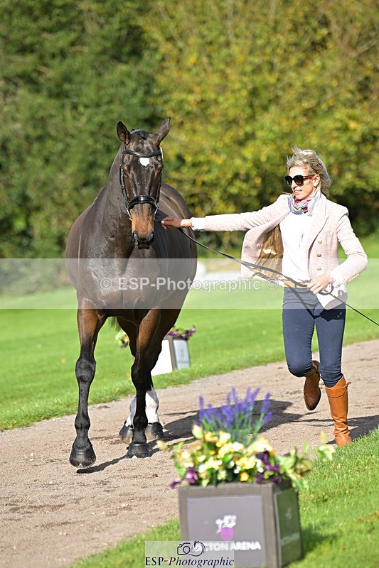 241023-130801-00088 - 056-Claire.Deuten-KILBUNNY.BLUE.BIRD