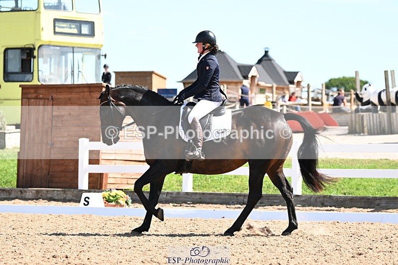 240816A-114336-04097 - 249-Georgina.Young-Minuet1v