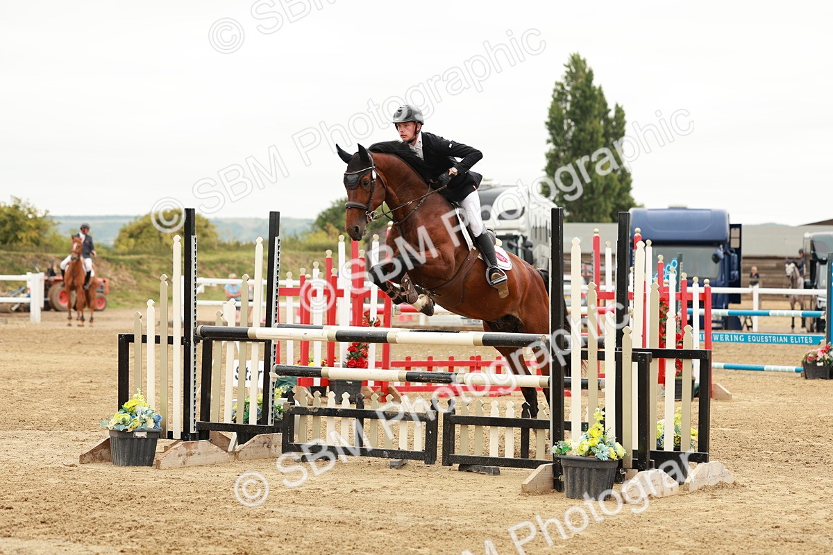 SBM_016624 - Class 20 - Senior Newcomers - 1.10m