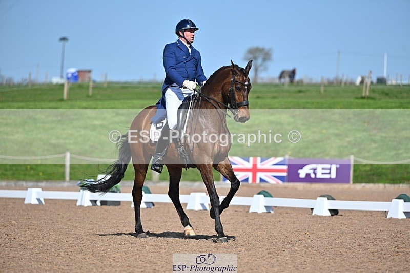 250405-135851-11011 - 171-Jonny.Clarke-West-Goomong.Zinfandel