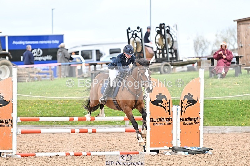 250414-112646-00524 - 90cm Round 1