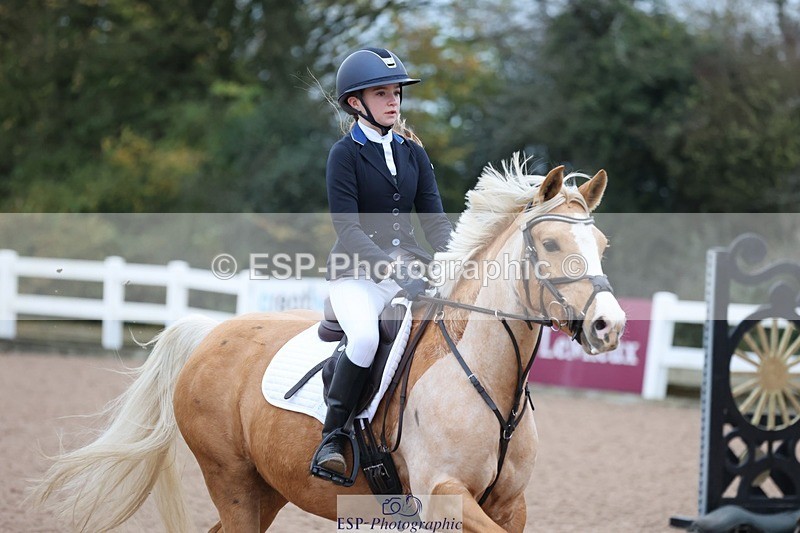 241116X-083333-00096 - Cls 03 Pony Intro 70cm