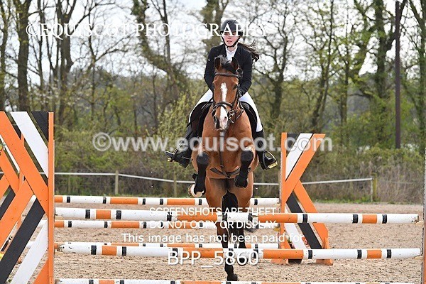 BPP_5860 - CLASS 24 SUN Senior British Novice/ 90cm Open