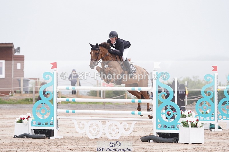 240720A-100052-13989 - Cls 3, 3 Star Small Tour 1.40m