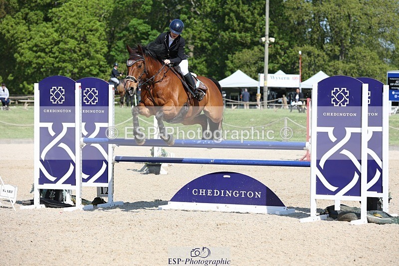 230513-101813-03764 - Cls 18 Snr 1.05m Open