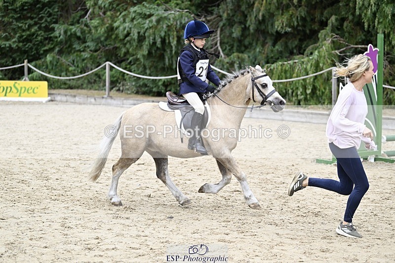 250820A-130315-06862 - Round 1, Start to 1.30pm Break