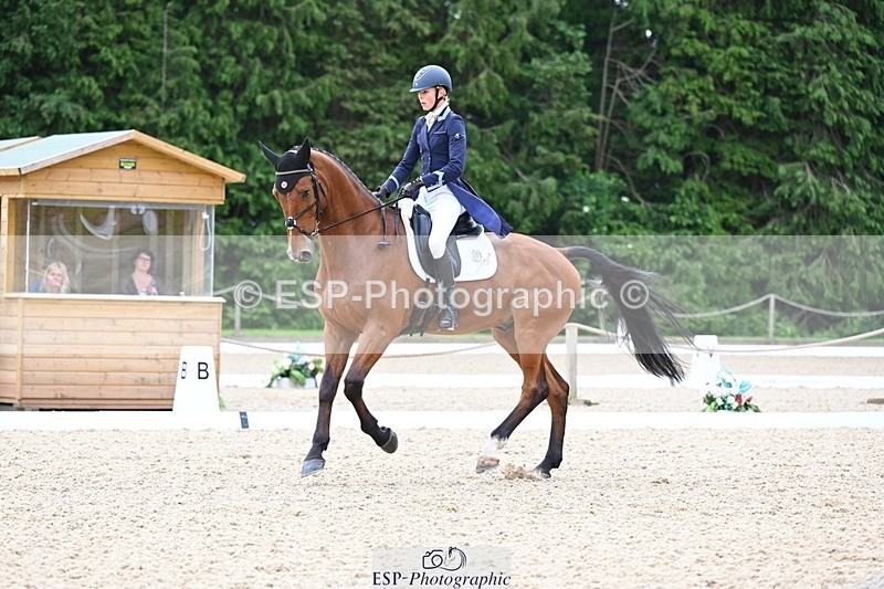 240524-090300-07640 - 501-BRUNO_FG-Edie_Campbell