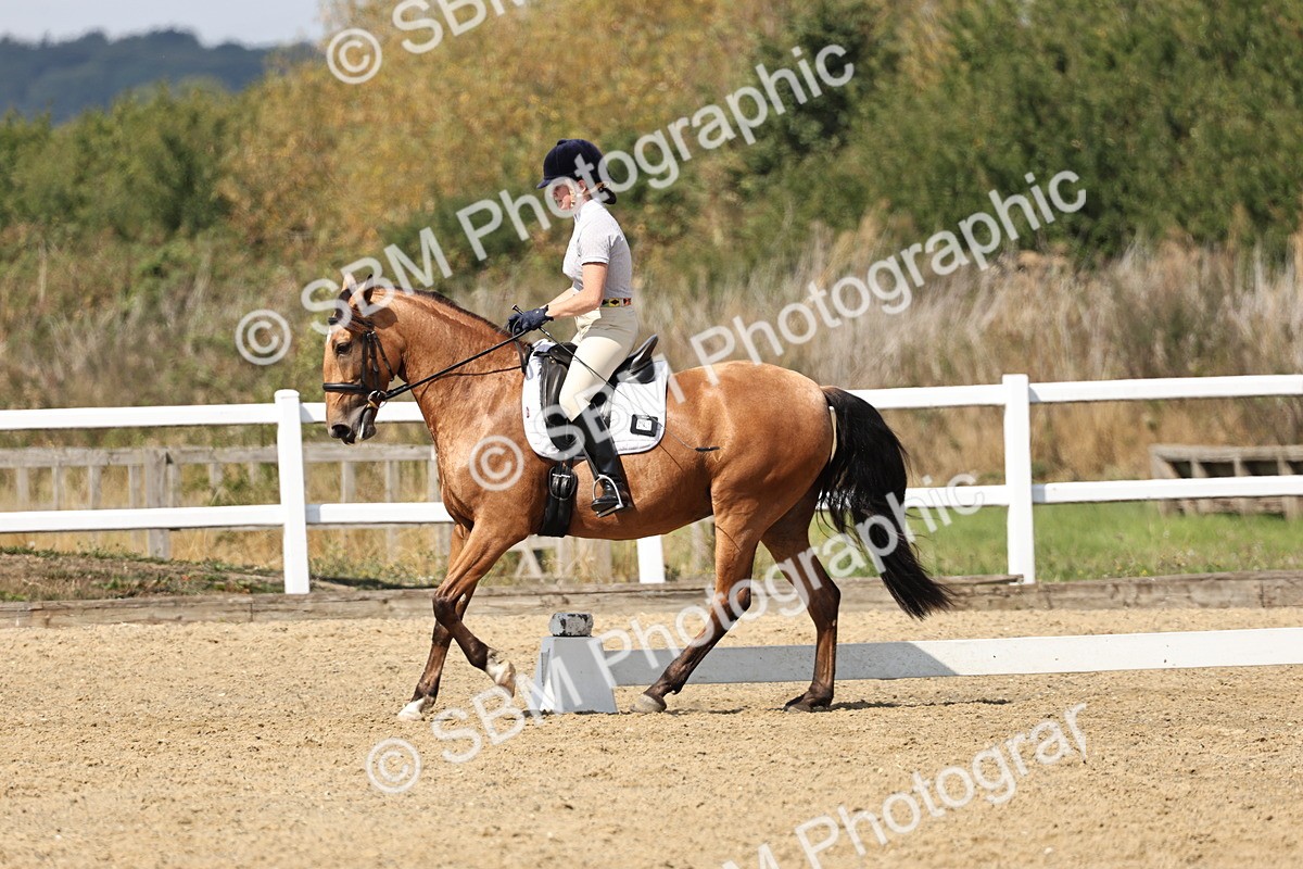 SBM_018647 - Class 16 - Novice 5 - 12.08-13.11