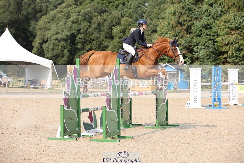 250816A-160902-02665 - Cls 9 Snr 1.10m Open