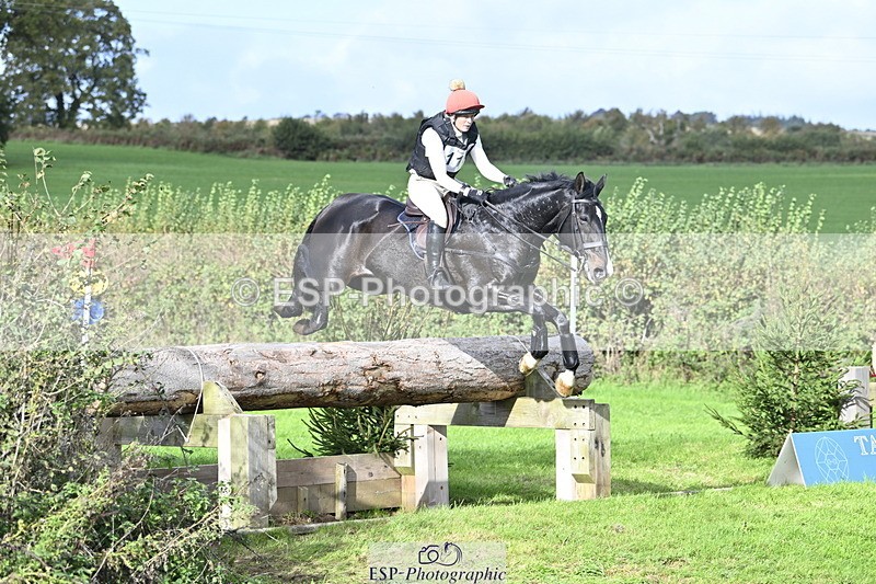 251024A-120900-08910 - B-111-Polly.Walker