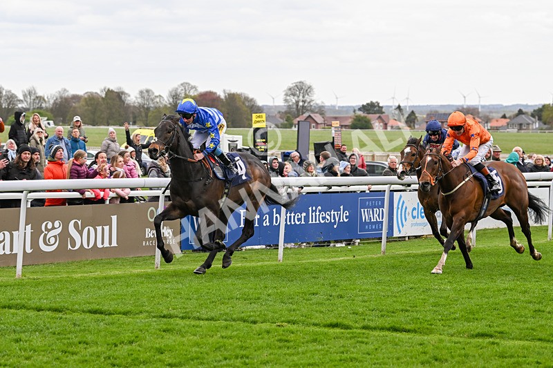 160425-Race 2-Trilby-2555 - Race 2