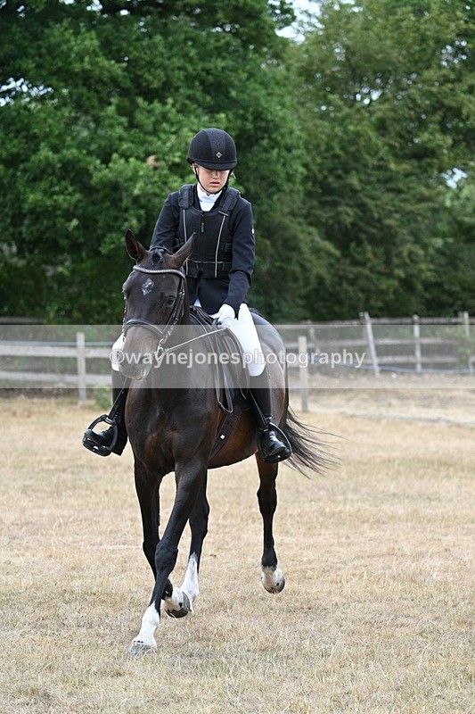 WJ7_1156 - Class 8 Ridden Veterans