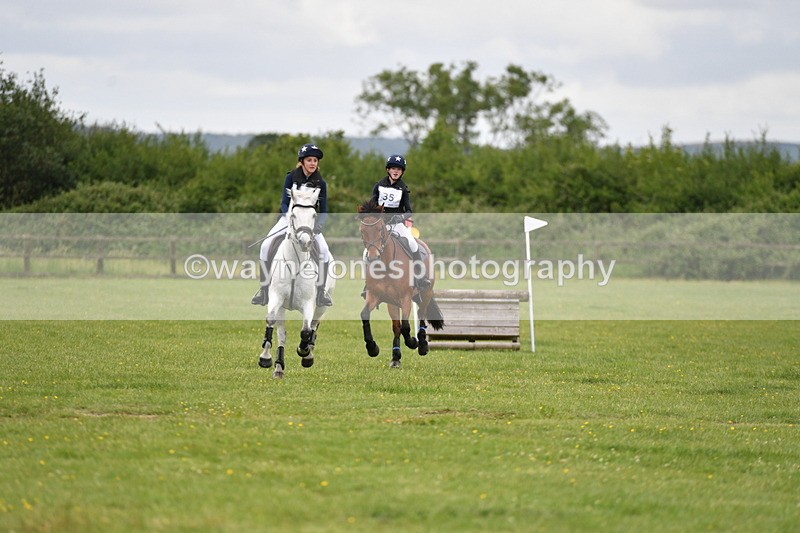 WJ5_3460 - Class 5 80cm Pairs