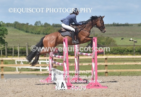 JAC_4609 - CLASS 7 Senior Foxhunter/ 1.20m Open