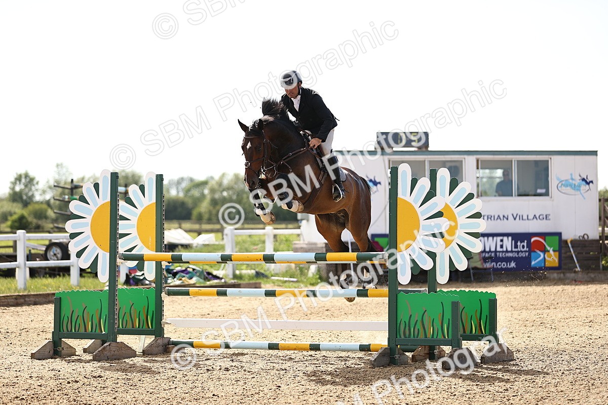 SBM_002989 - Class 5 - Senior Foxhunter - 1.20m
