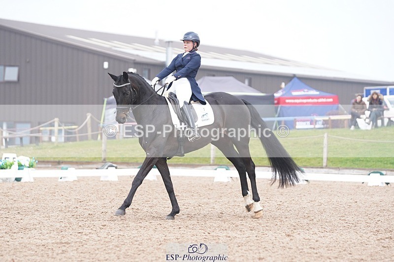 250404-102450-04291 - 003-Abbie.Newbury-Seagry.Firstamour