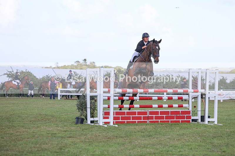 3E7A4603 - Class C1: Showjumping Senior Newcomers/1.10m open