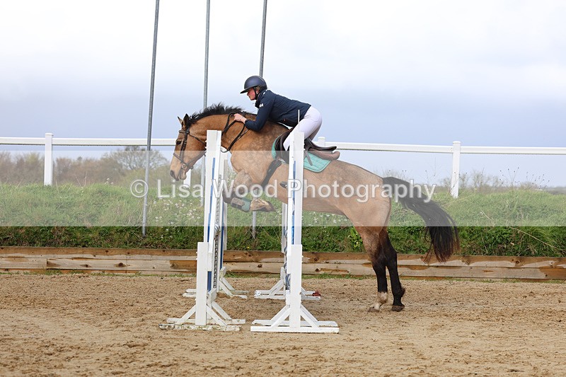 3E7A0933 - Class 4: Senior British Novice/90cm open