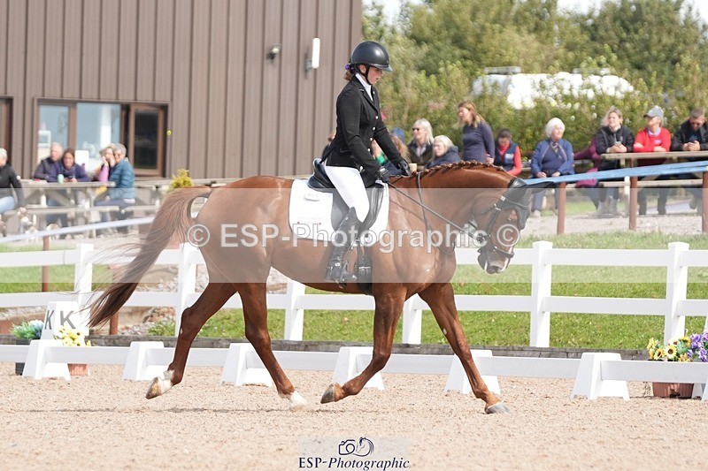 250906-124126-02245 - 015-Annie.MannLittle.Lady.Guinevere