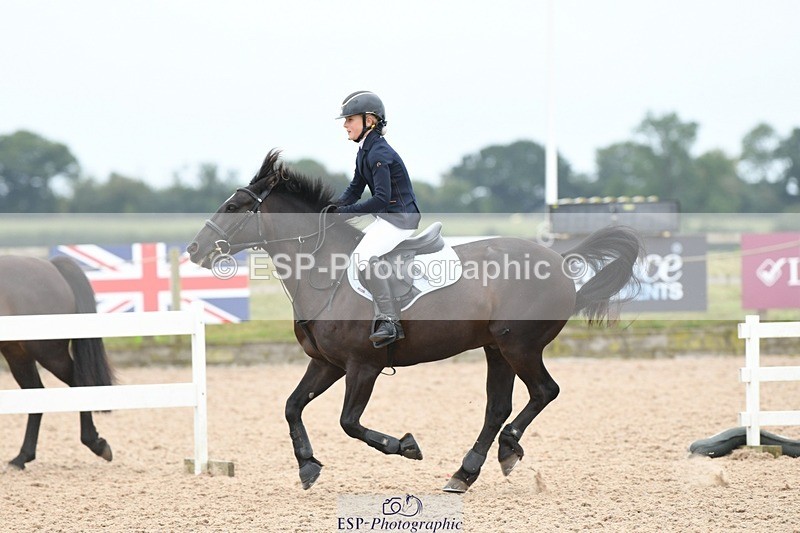 250807-110540-00450 - 90cm Round 1