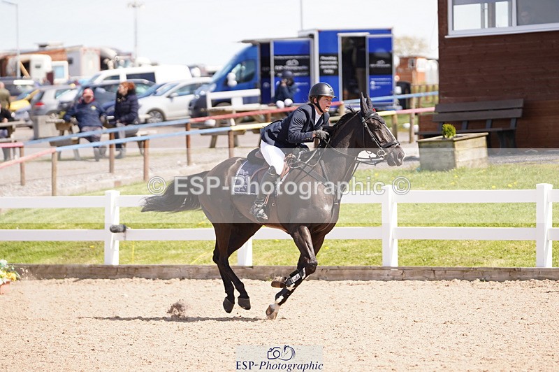 240418A-131741-03117 - Cls 37, Amateur 1.05m