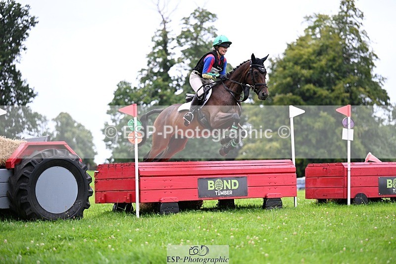 240803-121010-03085 - 019-Maisie_Randle-VILLANELLE