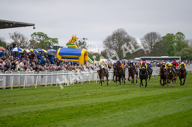 040524-Race 2-Wobwobwob-4037 - Race 2