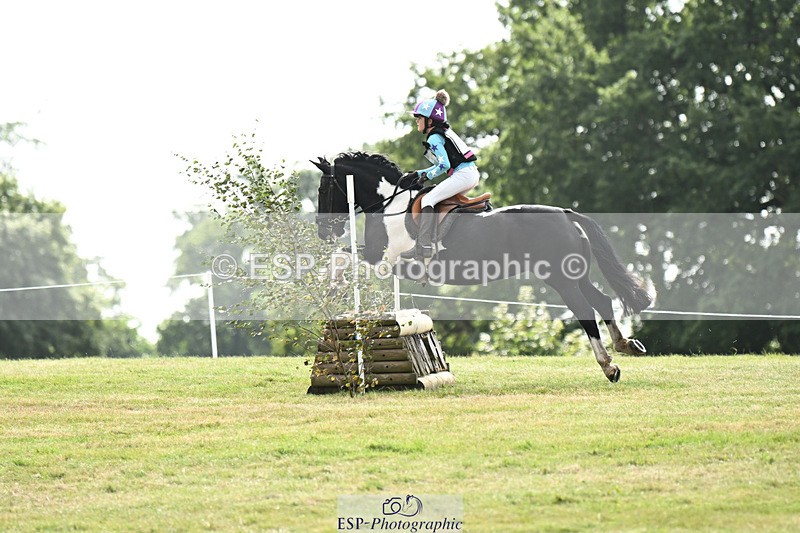 240825X-102443-31088 - 70cm XC 10.00 to 11.00