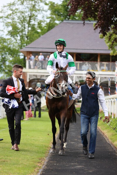 yr22052022r4-39 - Race 4: 5:05pm Sky Bet Sunday Mile