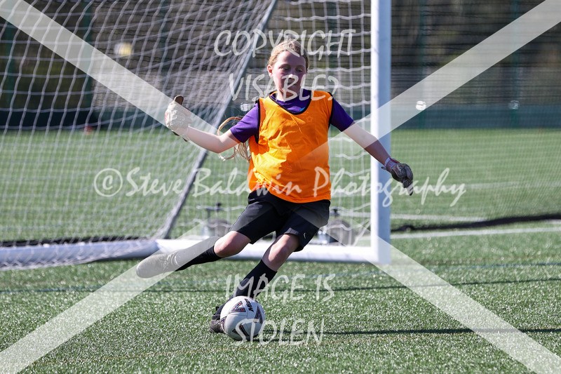 1DX30555 - 2026-03-21 FC Abbey Meads U9 Purple Girls V Stratton Juniors FC U9 Pheonix Girls