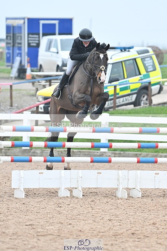 240113A-143001-02363 - Cls 13 Foxhunter and 1.20m Open