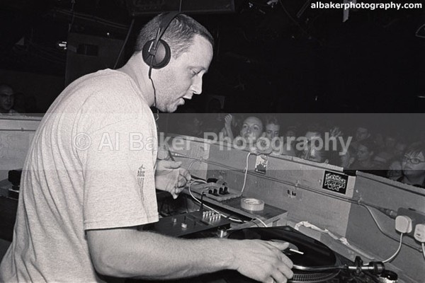 03 mr thing - Friends & Family @ music box mcr 20.09.03