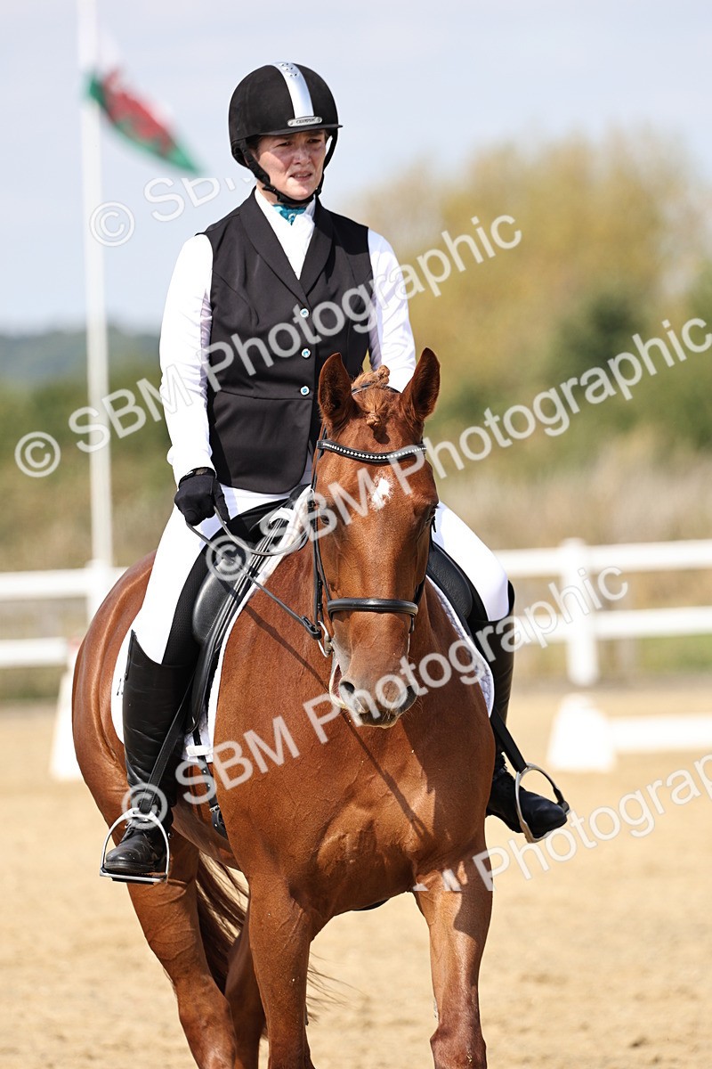 SBM_018385 - Class 16 - Novice 5 - 11.12-12.01