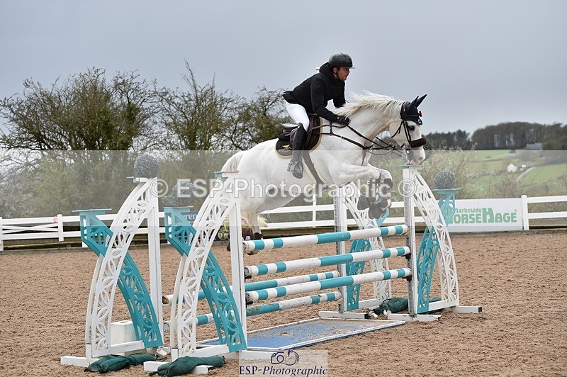 240327A-135140-00600 - Cls 5 Foxhunter and 1.20m Open