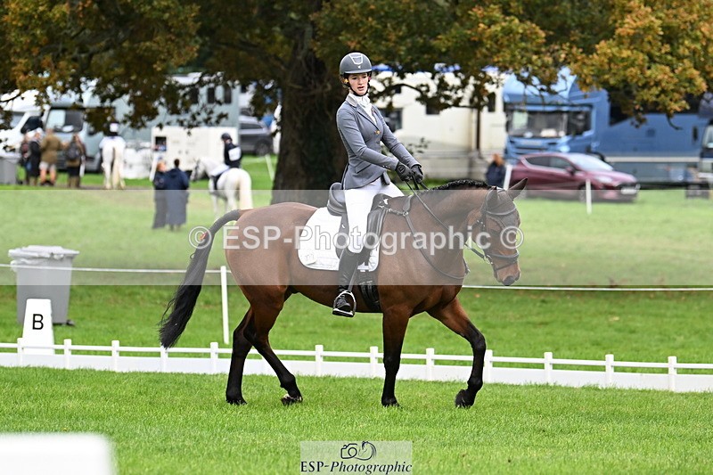 251023A-114808-03689 - G-516-Zara.Bucknell