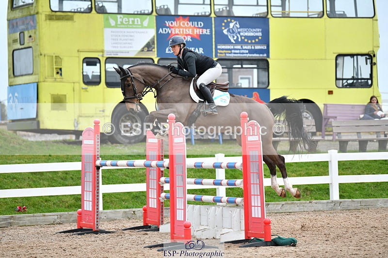 240124A-141218-00784 - Cls 5 Foxhunter & 1.20m Open