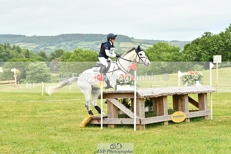 250524A-171935-14942 - C-283-Laura.Collett-COOLEY.ICEAGE