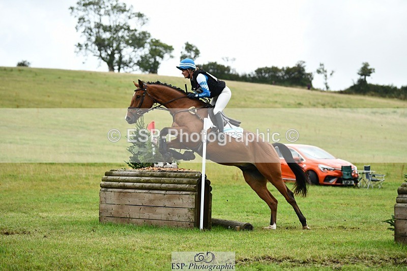 250831-110511-07079 - H-364-Ginny.Thomasen